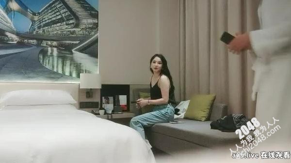 [国产偷拍]ONE-0205 美臀极骚御姐开档丝袜扭动屁股想要被操 摸蛋深喉骑乘打桩啊啊叫