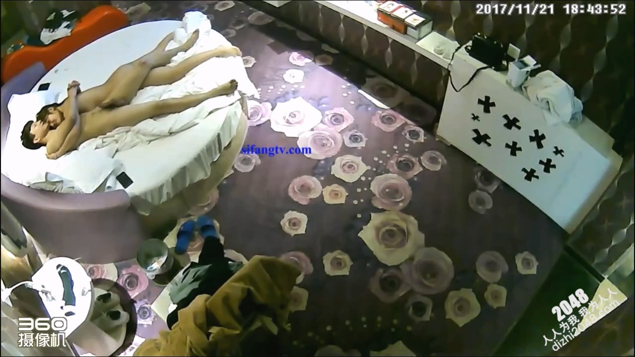 11-21经典酒店偷拍 蜜桃臀美女后入深插鲍鱼,啪啪作响