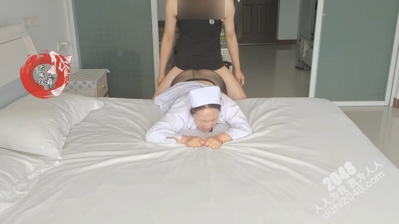 推特网黄巨乳人妻露脸熟女【赤鳞狂舞】系列⒅黑丝护士装窗台边肏到床上无套内射4K画质