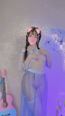 女神酒店叫技师享受精油按摩服务，身材太好男技师忍不住激情上位无套啪啪，对白精彩424