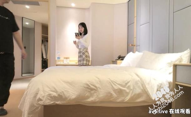 [国产偷拍]ONE-250 神似李菲儿身高169 99年极品外围 C杯美乳白又大