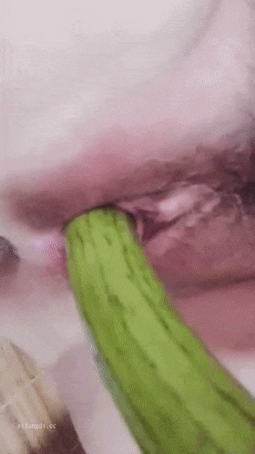 超嫩极品00后嫩妹【小橘娘】小小年纪娇嫩蜜穴就被捅成了大鸡巴爸爸的形状！ 撅高高屁股主动用小穴温暖爸爸的大鸡巴 5