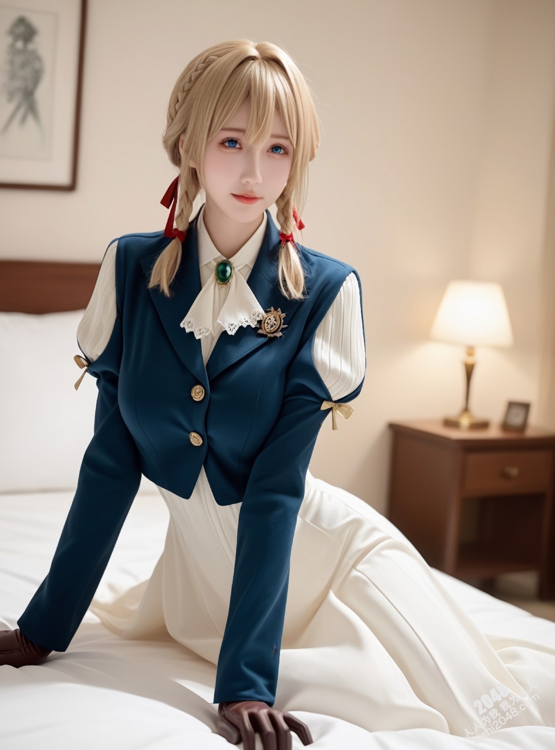 薇尔莉特cos：制服诱惑，蓝衣白衫下的曼妙曲线，纯洁与性感的完美结合(19)