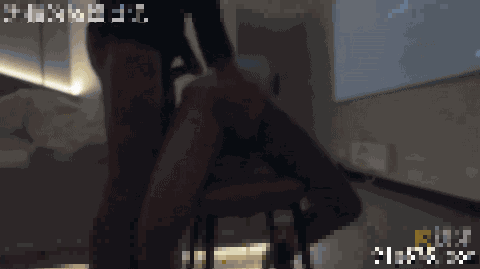 [国产自拍]SAPV-0868 餅餅：滿揹花腿紋身母狗的首次調教