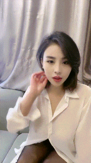 【優片】超级高颜值的气质豪乳女友和小鲜肉男友啪啪大秀口爆 白衣巨乳太诱人了
