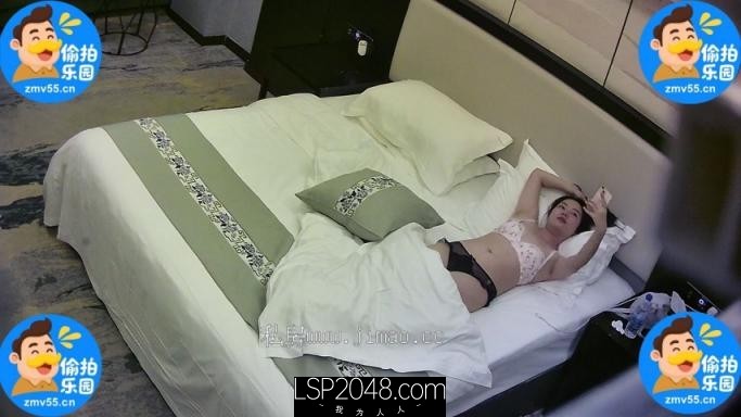 【MP4】[探花偷拍]HSP-0625 清秀可愛的女祕書引狼入室 被醉酒醒來的領導獸性大發撲倒按住強行啪啪內射