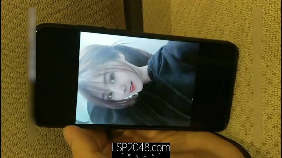【優片】有钱人酒店网约援交美女挑选了半天1200块看上一位学院派苗条美少女搞到一半有点争议说要报警说强奸她对白精彩