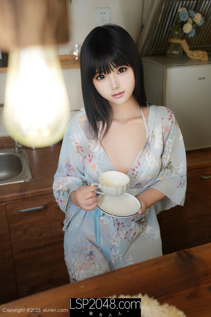 姚若兮vay性感浅绿碎花情趣裙配白丝裤袜秀曼妙身姿【51P/544MB】