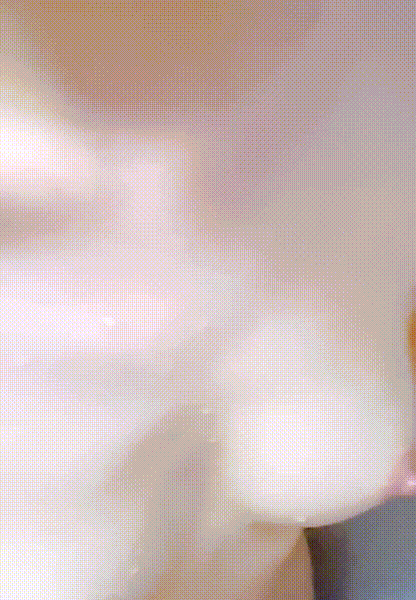 大三学姐洗澡的时候破门而入按在马桶上暴力狠操嫩逼