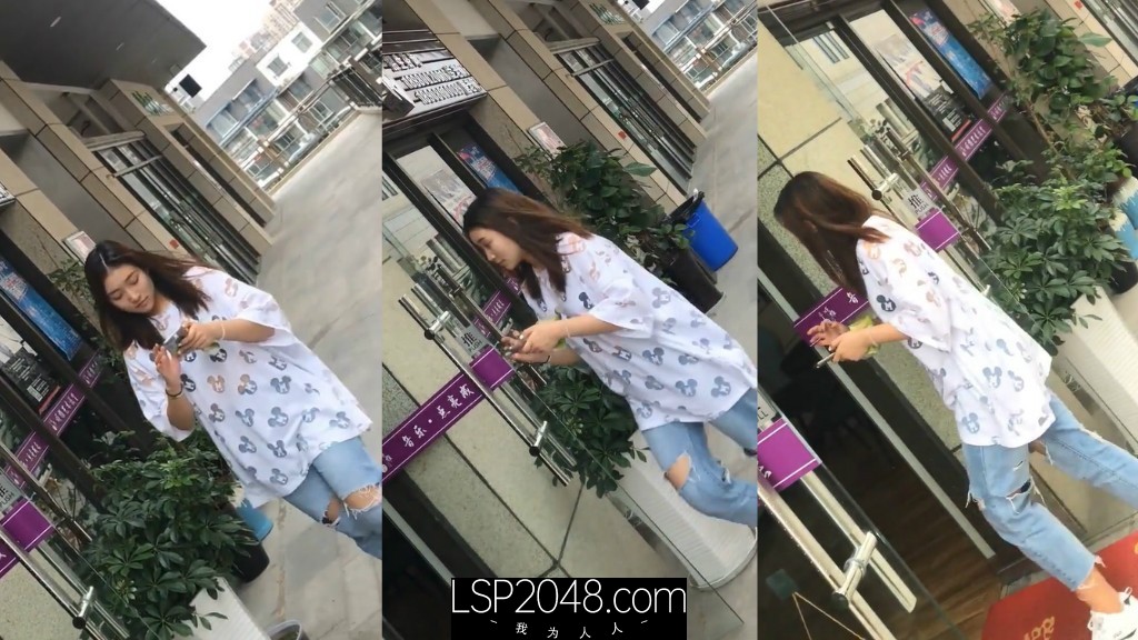 精选美女厕所tp系列 学艺术高颜值青春美眉 刮过毛毛的嫩穴内核清晰可见 俏皮的痔疮