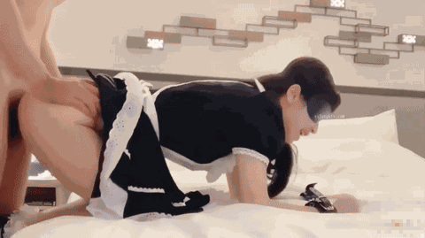 [国产自拍]SAPV-1281 淫荡反差娇小女仆 振动棒紫薇爽的尿屁不停