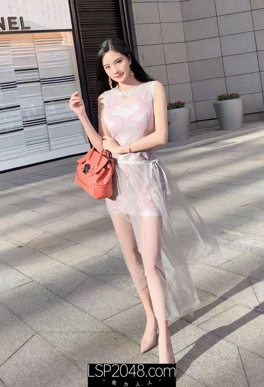 【尤物御姐】☀上班时间该做什么呢？在厕所摸鱼，不敢呻吟太难受了，差点被同事发现，太羞耻了，重庆老师名场面之战