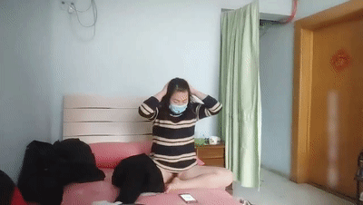 ☀探访按摩店☀城中村内找了一个轻熟女，直接无套乱艹，太爽了，没艹几下就内射了！