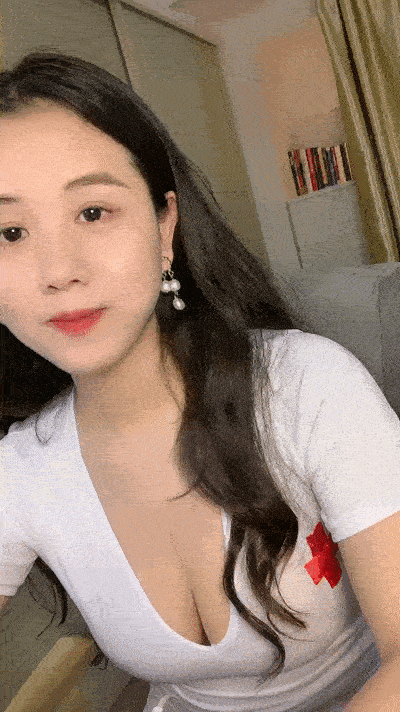 9分顔值氣質美女！炮友又來操逼了！性感大奶吊帶白絲，乳推吃大屌，大肥臀騎乘位扭腰