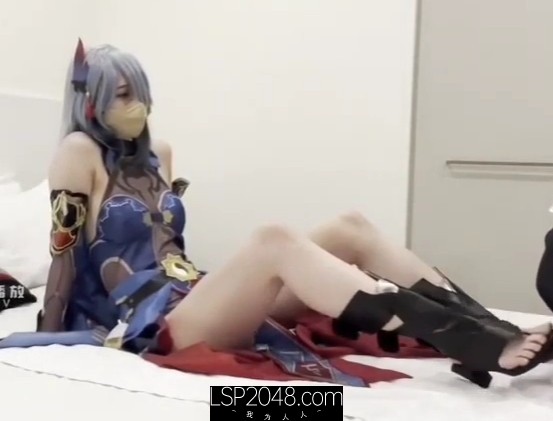 【MP4】[国产自拍]AAP-4572 长腿Coser星穹铁道判官寒鸦激射玉足