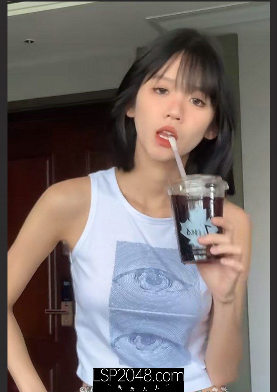 抖音纯欲天花板痱子哭哭恋情破裂私密视频流出！10分钟独家完整版～聊天记录的只是节选