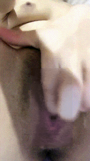 新人！正宗邻家女神！超级漂亮~【小白甜甜】，道具自慰！爽，纯天然素颜，无添加的美，闺房里淫荡的