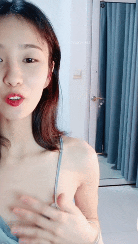 完美女神！【一隻嘭嘭】完美身材，亭亭玉立。流口水，看着很清純，這陰毛長得太狂野了