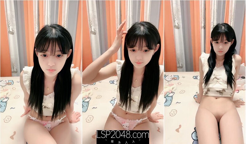 呆萌可爱OO後纯情美少女,外表清纯无敌,穿着少女小吊带,衣服脱下,掰开干净小茓