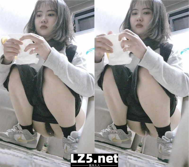 学院女厕偷拍,短发红唇美女肥美的鲍鱼细细的逼缝