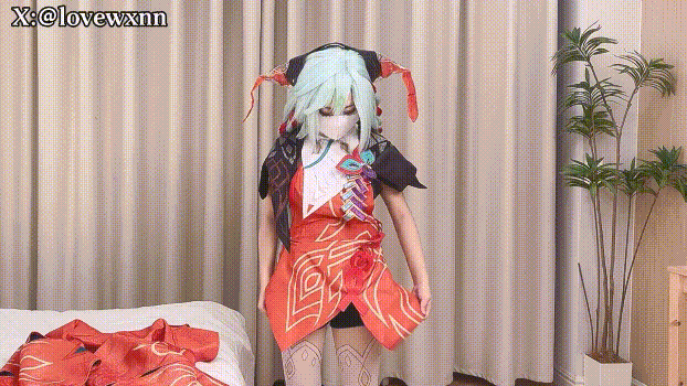 ✨白虎嫩穴少萝『小欣奈』少司缘COS被操，一线天馒头粉屄 嗲声嗲气 每一下都被插的好深 直达花心！