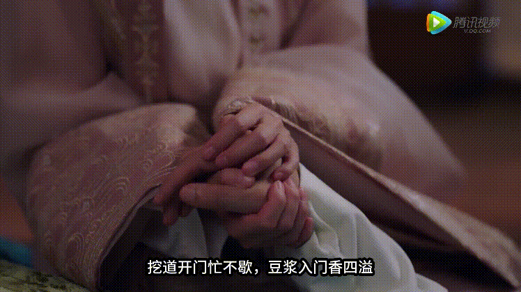 18歲偶像級別的顏值-雙飛群P，三女三男，